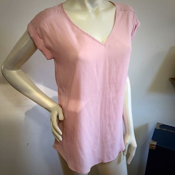 EXPRESS Blush pink Rolled sleeve Silky spandex top - Picture 1 of 5